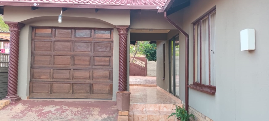 3 Bedroom Property for Sale in Tlhabane West North West